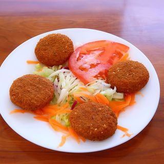 Plato falafel