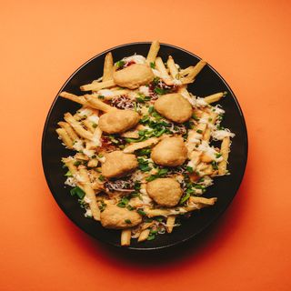 DOŁADOWANE FRYTY SEROWE