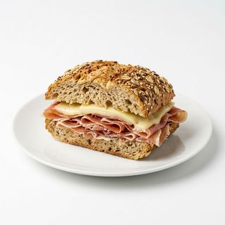 Panino ai cereali imbottito