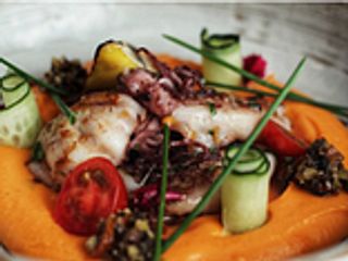 Chipirones con Puré de Batata