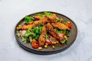 Salata crispy chicken