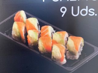 California De Aguacate Y Salmón (9 Uds)