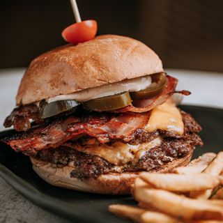 Bacon Cheeseburger