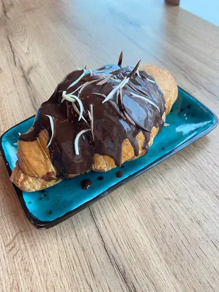 Круасан з шоколадом