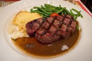 Filet De Bœuf Rôti à La sauce Poivre