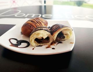 Slatke kiflice sa kremom 1 kom