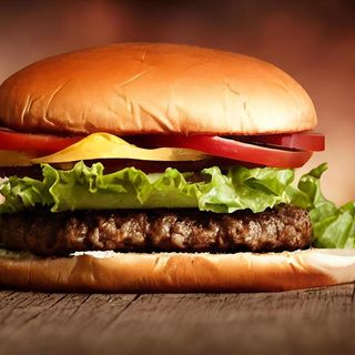 Cheesburger z wołowiny