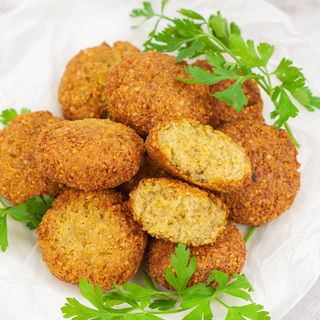 Falafel w cieście