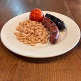 1/2 butifarra blanca y 1/2 butiarra negra con secas