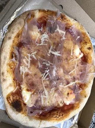 Gorgonzola pizza