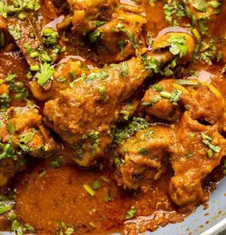 1/2KG Chicken Curry With Rice / Chapati / Ugali