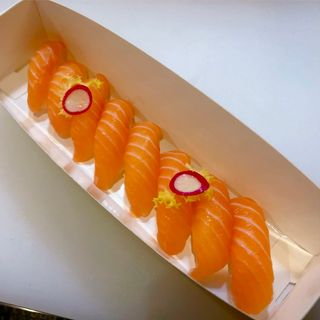 Nigiri salmone