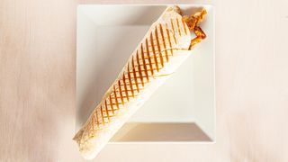 Kebab w cienkim cieście z wołowiną i baraniną