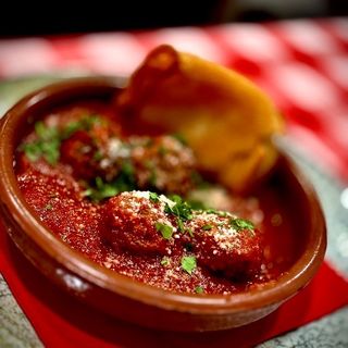 ALBÓNDIGAS A LA TOMATE 