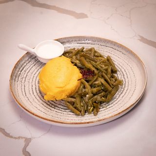 Pastai cu mamaliga si mujdei