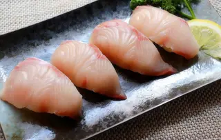 18. Sashimi (4 Pzs.)