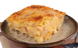 Gatò di patate con salame, fior di latte e parmigiano