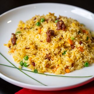 24. Arroz frito con ternera y curry