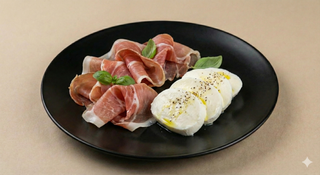 Prosciutto crudo e mozzarella di bufala