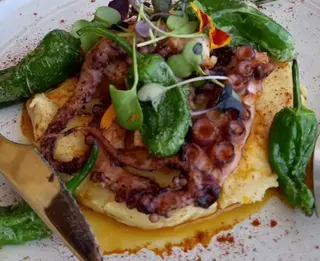 Rejo de pulpo al carbon