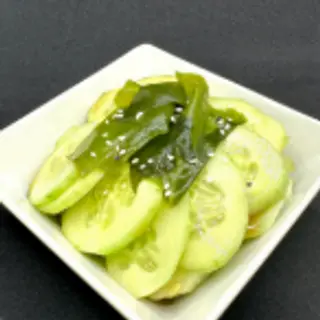 8. Ensalada De Pepino Y Algas