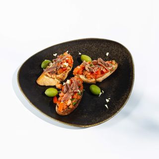 Bruschetta cu anchois