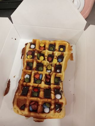 Gofre De Color Full Con Lacasitos