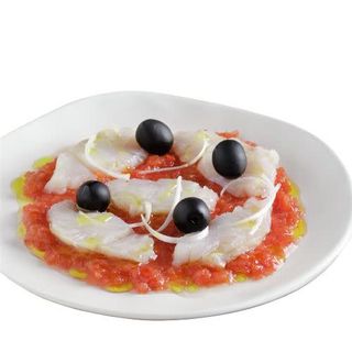 Tosta De Esqueixada De Bacalao Y Brotes De Cebolleta