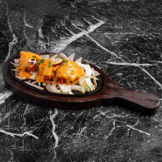 Chicken Cheese Tikka sizzler