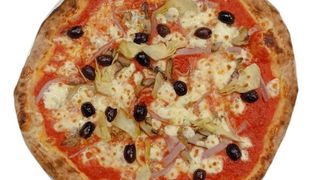 Pizza capricciosa