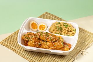 ქათმის ფრთები ტკბილ-ცხარე სოუსით