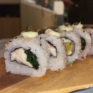 Roll Pez Mantequilla Flameado Con Trufa (8 Pzs.)