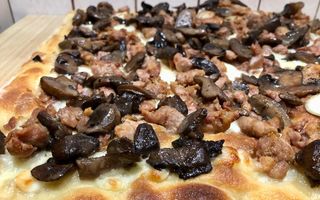 Salsiccia e porcini 1/4 teglia