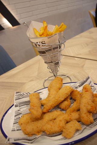 Tiras De Pollo (8 Pzs.)