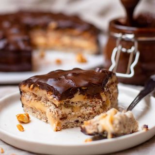 Almond Cake (delivery)