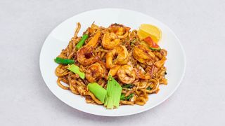 Pad udon krewetki