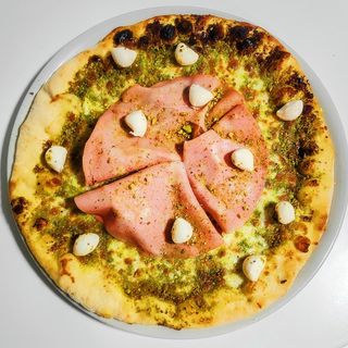 Pizza Pistacho & Mortadela 