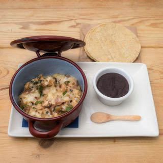 Tacos de alambre de pollo con queso (5 uds)