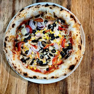 Pizza Vegetariana clasica 