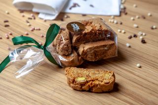 Pachet biscuiți cu migdale
