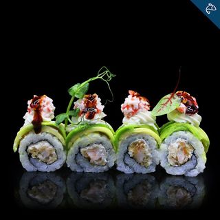 Uramaki dragon roll