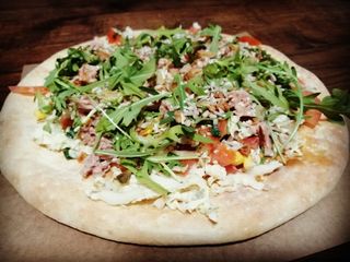 Sałatka Tuna na pieczywie