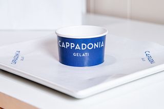 Coppetta media vuota