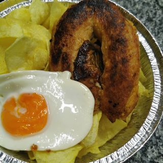 Alheira com Ovo no Prato