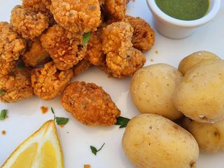 Tacos de Cazón con Mojo Verde