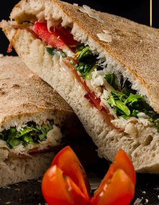 Sendvič sa pršutom