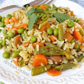 Arroz salteado con verduras