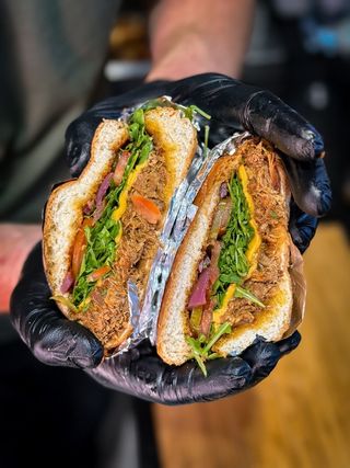 BURGER z pulled pork