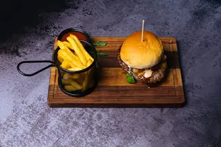 Gurmanski Burger