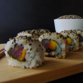 Uramaki Tonyina I Mango (8 Uds.)